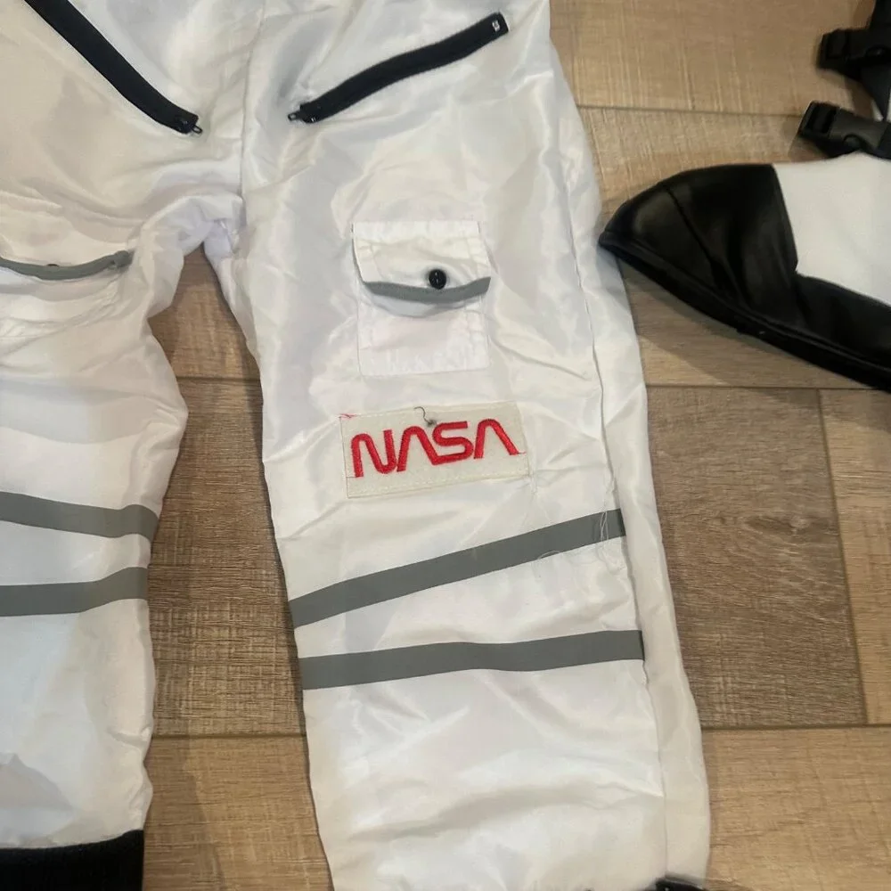 NASA ASTRONAUT KIDS HALLOWEEN COSTUME AND BOOTS SMALL 4-6 YEARS